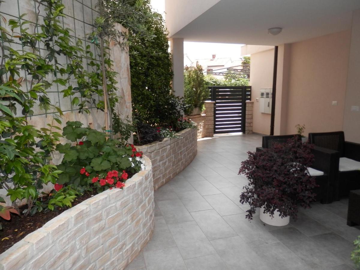 Melody Apartment Porec Exterior photo